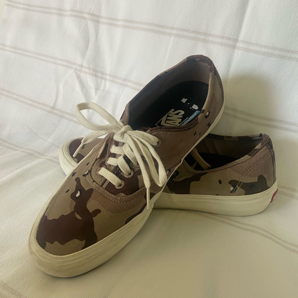 Vans Brown Tan Canvas Sneakers Camouflage